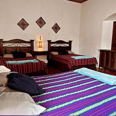 El Extranjero Hostal Antigua Exteriör bild